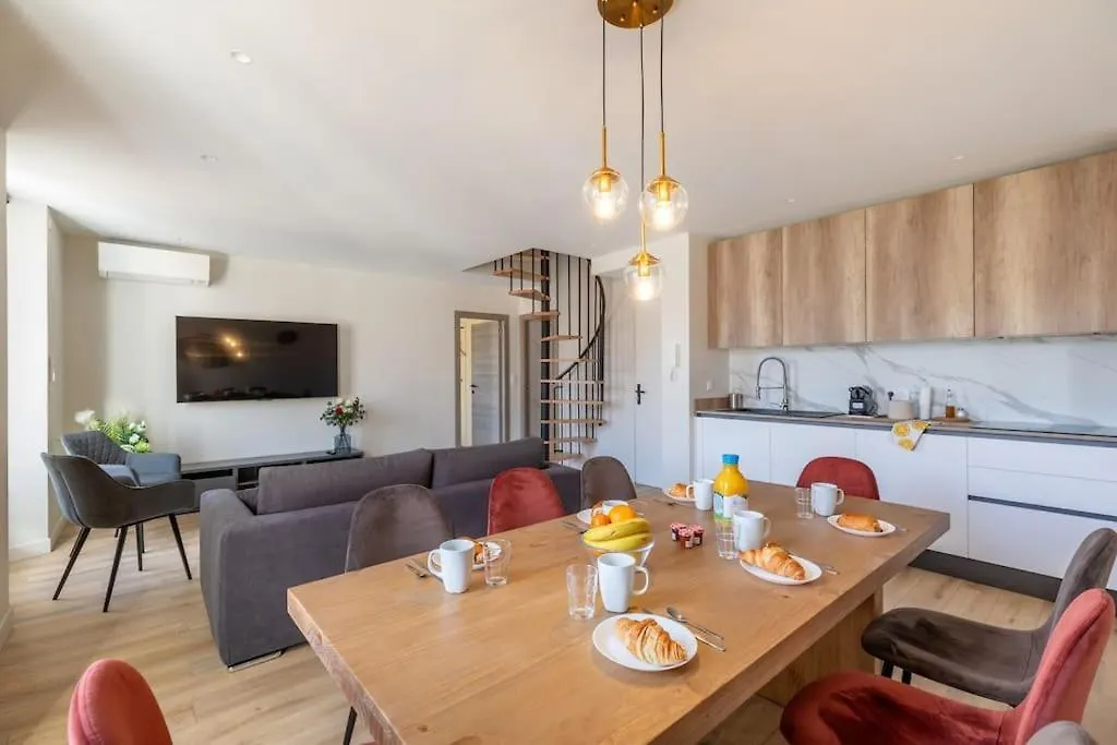 Brp Cannes Center,Top Floor Luxurious House,8 Bed Holiday home